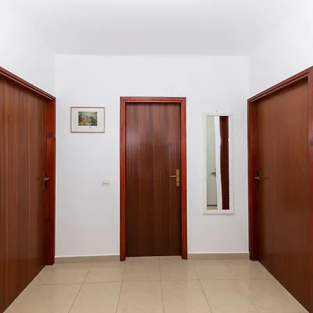 Nea Apartment